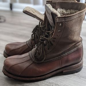 Frye Warren Duck Boots